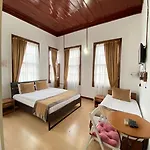 Kaleiçi Otel 3*