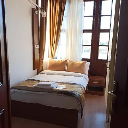Kaleici Hotel 2*