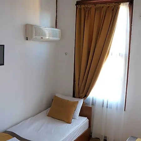 Konak Hotel Kaleici 3*