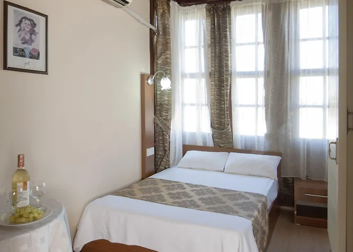 Konak Hotel Kaleici 3*