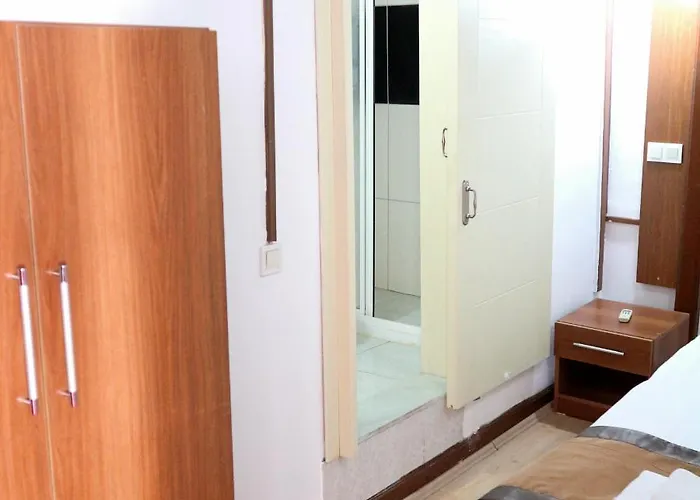 Konak Hotel Kaleici 3*